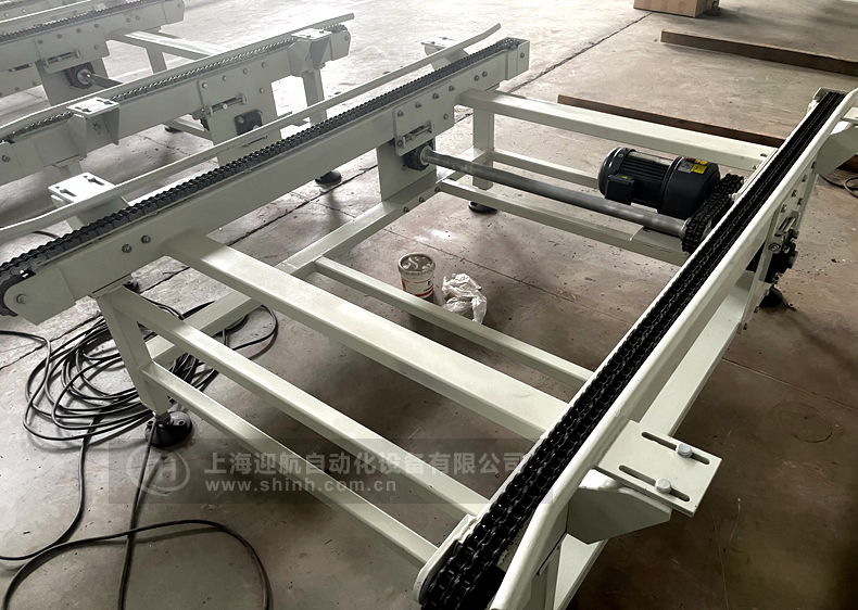 不銹鋼鏈條輸送機(jī)